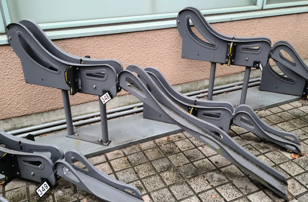 カチッとはめる駐輪場写真